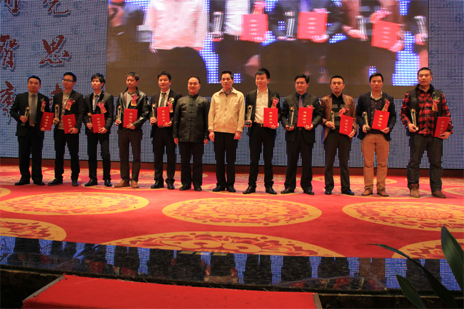 東莞鉅大榮獲“2013年度東莞十大成長性企業”殊榮